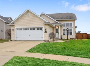 1301 W Ridge Ln, Champaign, IL 61822