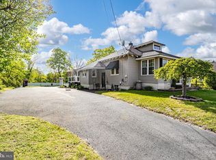 800 Neck Rd, Burlington, NJ 08016