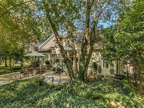 4th image of 1210 Indian Hills Cir