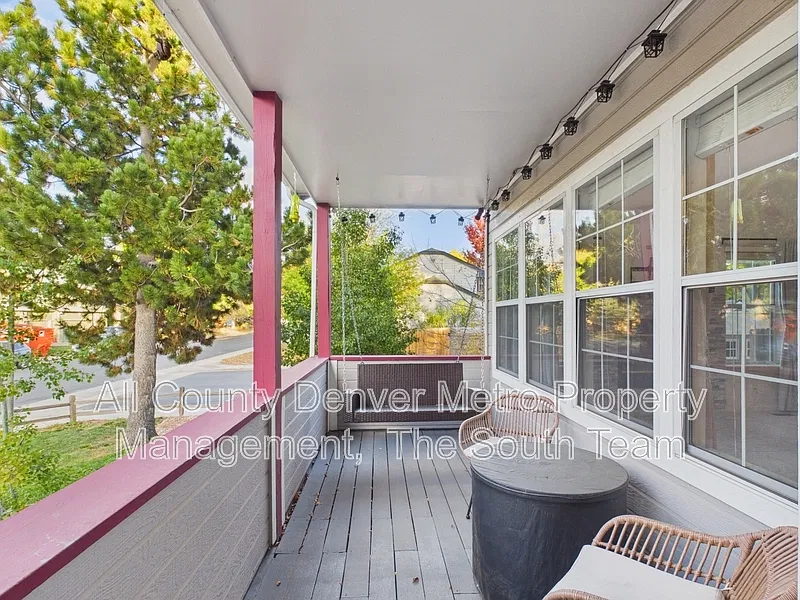 4 bed, 3.0 bath, 2700 sqft, $3,535 — Photo 3