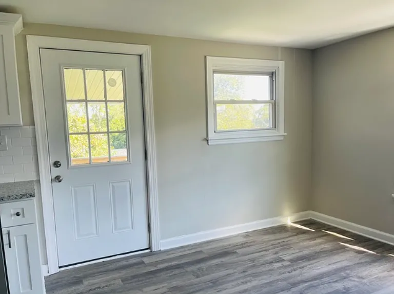 21 Beecher Ave — Photo 5