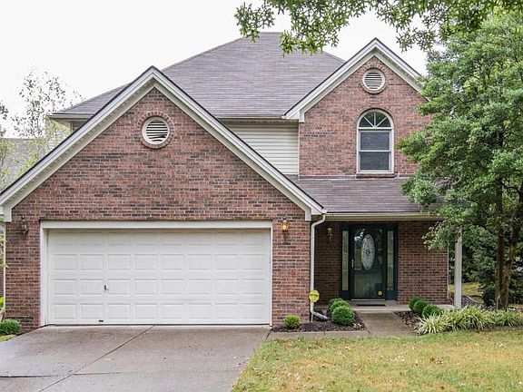 2nd image of 601 Scotch Pine Cir