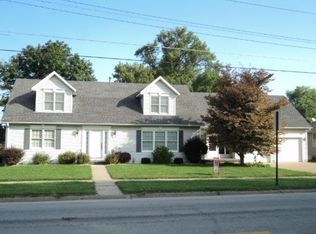 421 E Main St, Geneseo, IL 61254