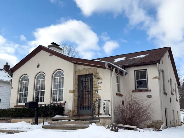 304 Randolph St, Edgerton, WI 53534