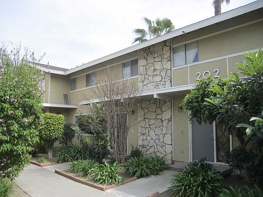 1st image of 202 E Clifton Ave APT 2
