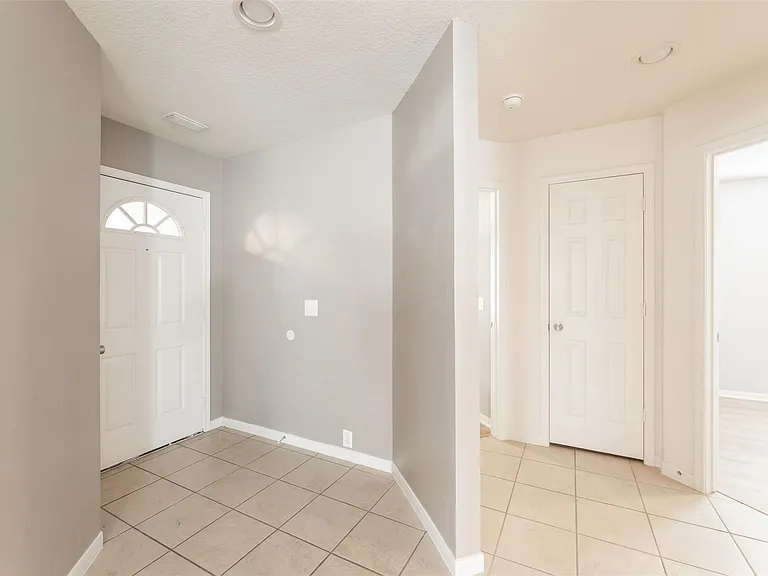 16522 Grenada Falls Dr — Photo 5