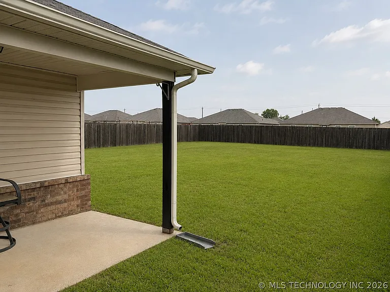 1240 E Richmond St — Photo 23