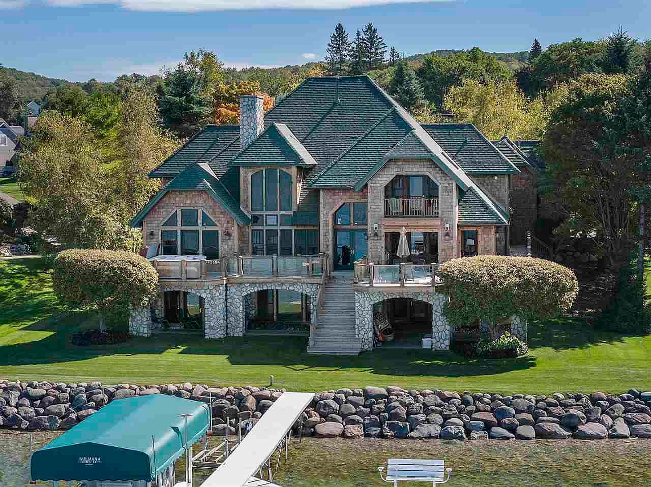 770 Front St, Boyne City, MI 49712 MLS 472406 Zillow