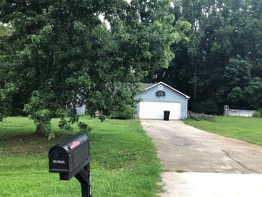 1st image of 304 Mill Glen Ct