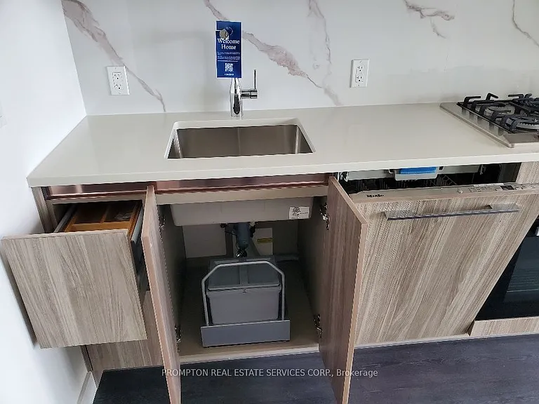 18 Esther Shiner Blvd #738 — Photo 5