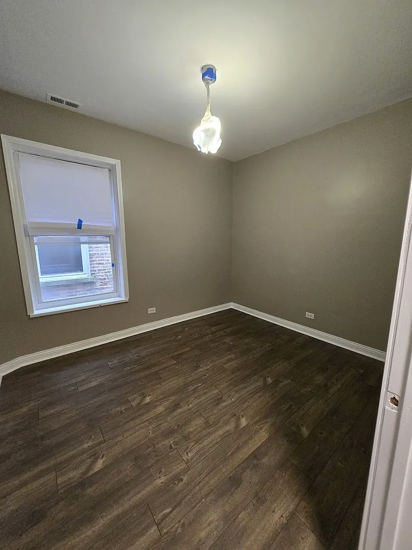 4 bed, 1.5 bath, 1300 sqft, $2,600 — Photo 4
