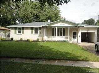 22 Lynette Ln, Buffalo, NY 14228