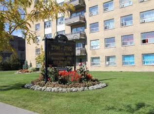 2700 Lawrence Ave E #2702, Toronto, ON M1P 2S5