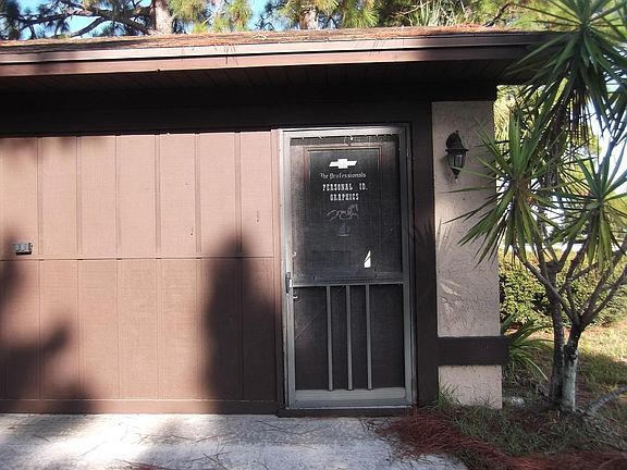 3rd image of 1418 SE Port St Lucie Boulevard