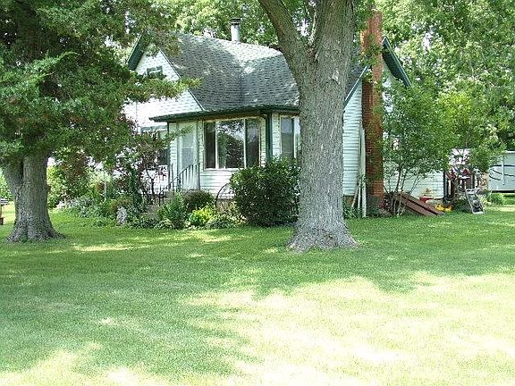 2nd image of 10006 Spring Rd