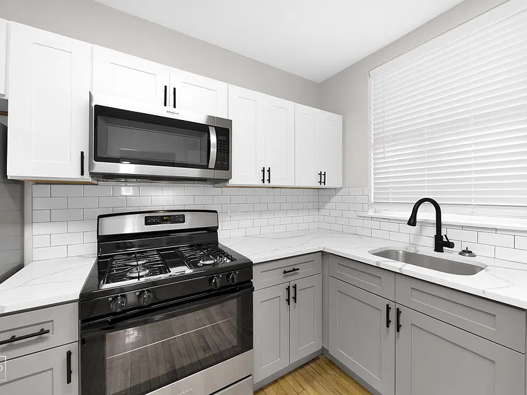 4301 W Potomac Ave — Photo 15
