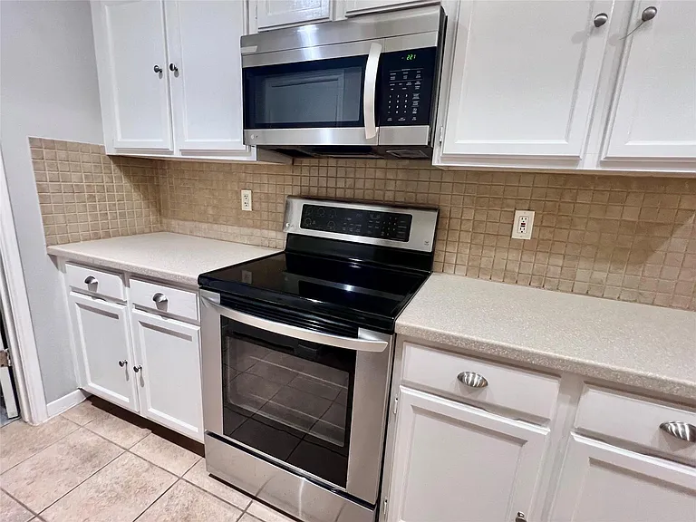 9 N Deerfoot Cir — Photo 5