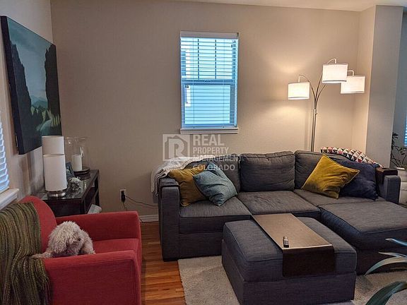 5th image of 525 Homestead St