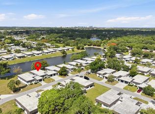 3960 Lakeside Rd #156, Sarasota, FL 34232