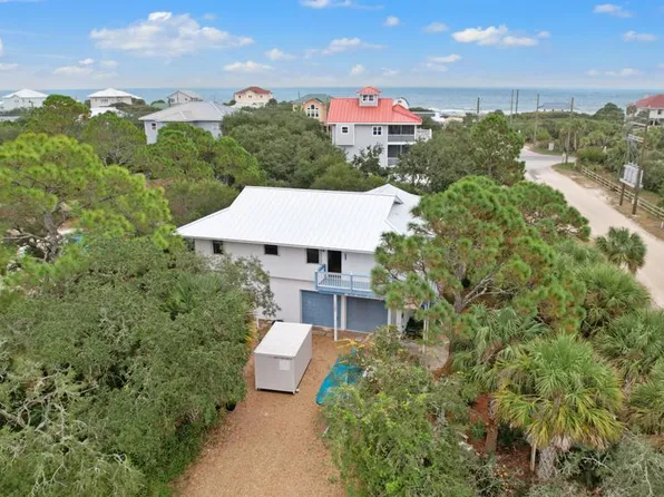 1180 W Pine Ave, Saint George Island, FL 32328