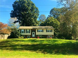 702 Merriweather Dr, King, NC 27021