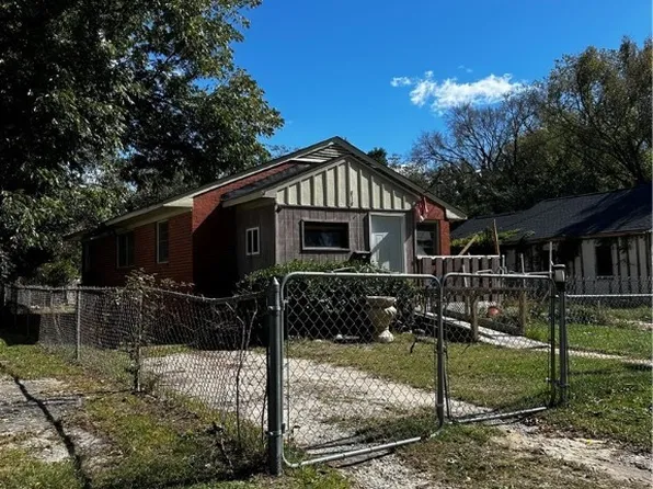 818 E Orange St, Fayetteville, NC 28301