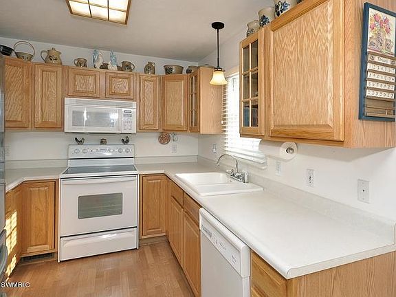 5th image of 28308 S Shore Dr