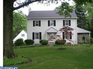 725 Lower State Rd, North Wales, PA 19454