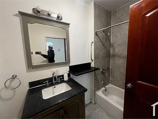 5th image of 1700 Zerega Ave #2