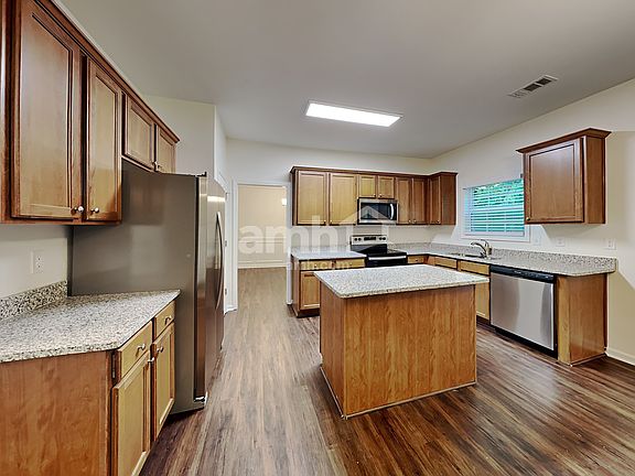 3rd image of 2443 Folsom St