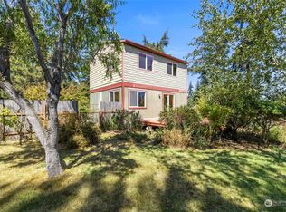 973 29th St, Port Townsend, WA 98368