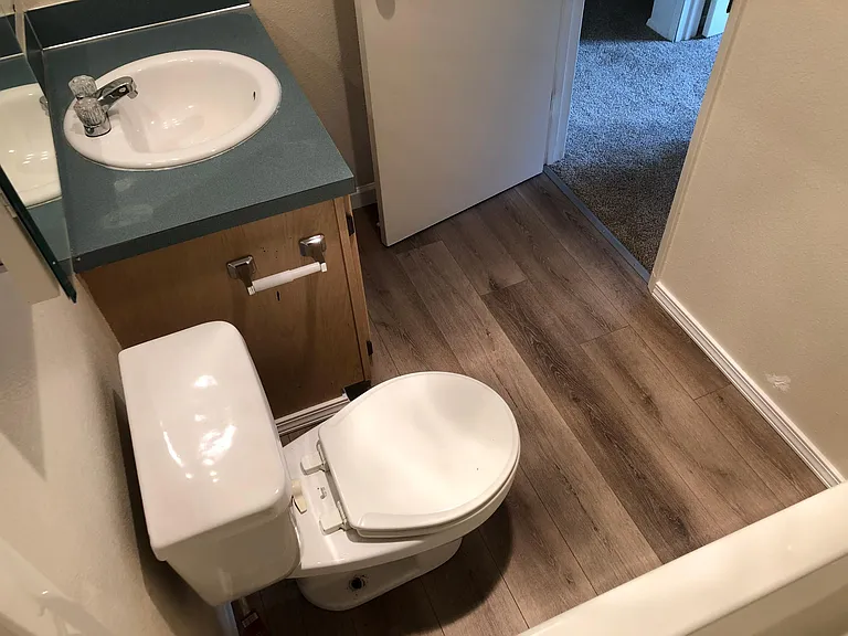 2813 J Ct SE #A — Photo 36