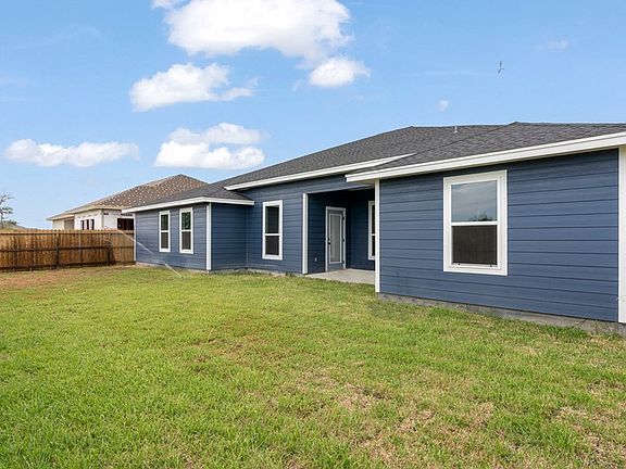 2nd image of 131 Shoalwater Way