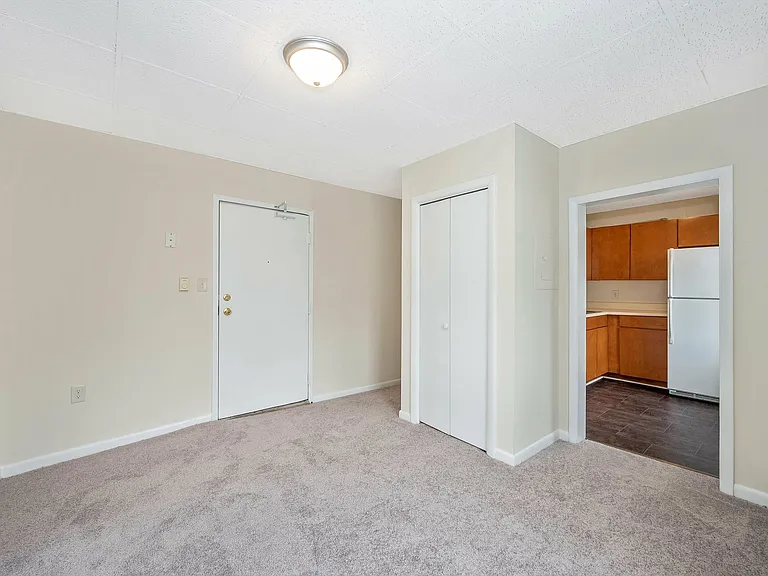 Step into a welcoming space that combines comfort with contemporary design.