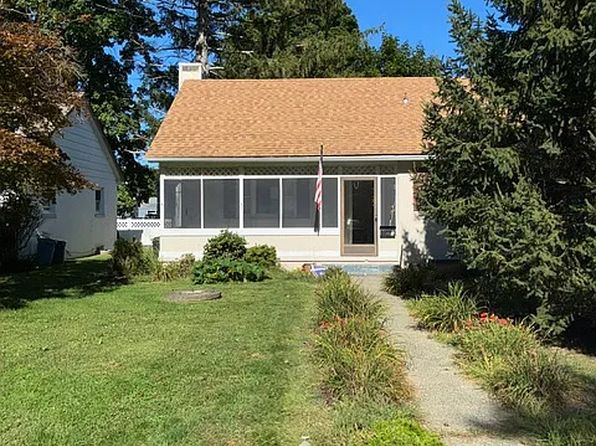 1 Dervend Cir #1