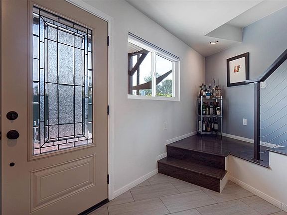 4th image of 2036 Mission Ave