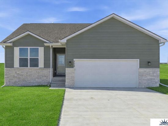 9618 N 167th St, Bennington, NE 68007