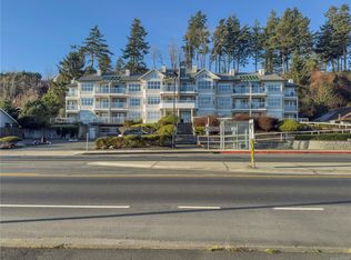1216 Island Hwy S #201, Campbell River, BC V9W 1B5