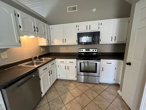 2nd image of 5859 Alexandria Ln