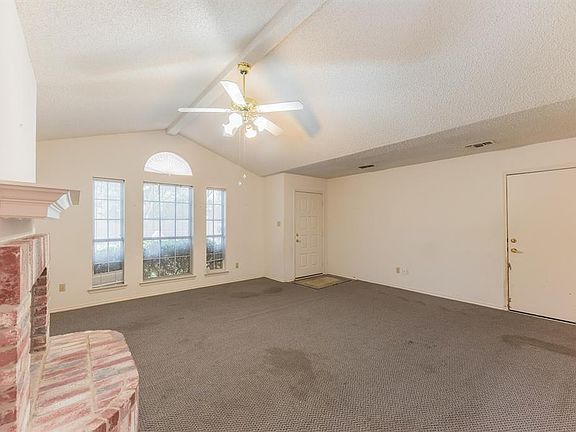 5th image of 7912 Flowertree Ct