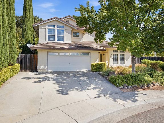 2nd image of 8545 Sadie Ct