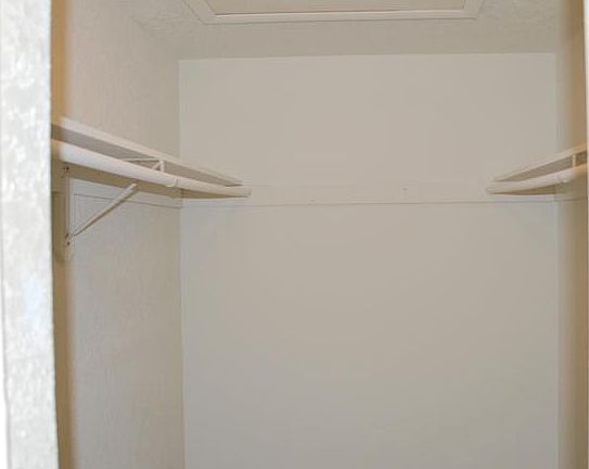 4th image of 1136 W 7th St