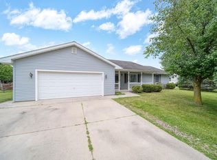 2099 Friar Tuck Cir, Adrian, MI 49221