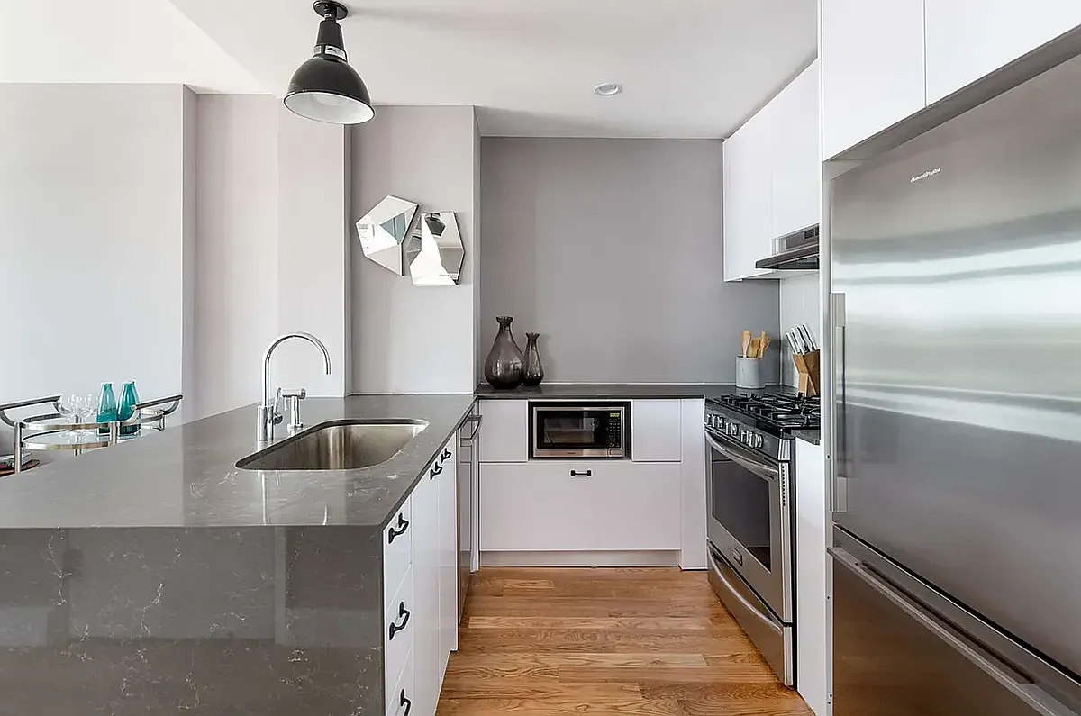 Building Photo - 371 Humboldt St #402