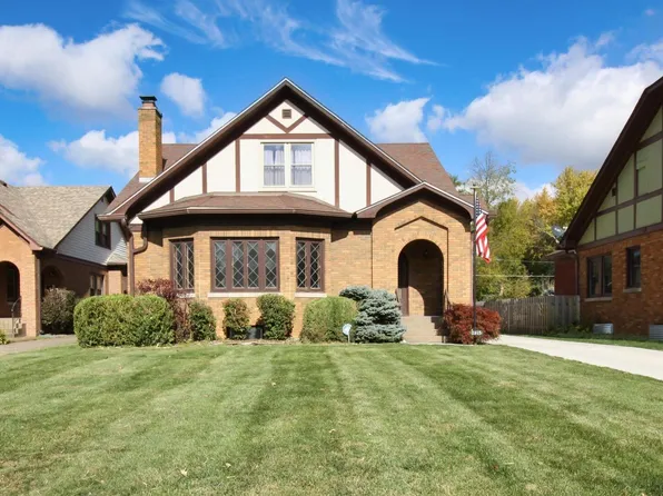 2915 21st Ave, Rock Island, IL 61201