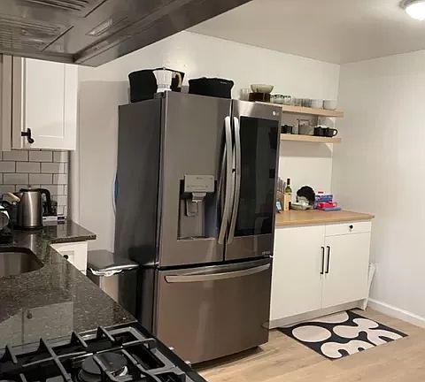 4th image of 246 Lexington Ave