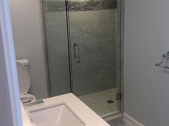 4th image of 4141 Ocean Dr