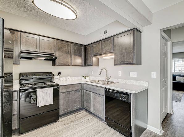 2300 Walden Glen Cir #2489