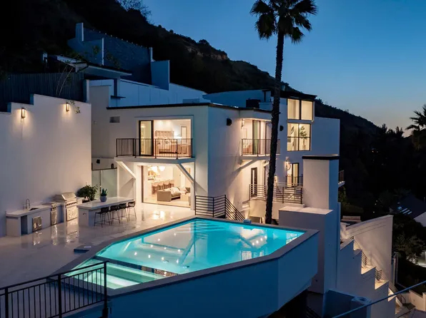 2256 Nichols Canyon Rd, Los Angeles, CA 90046