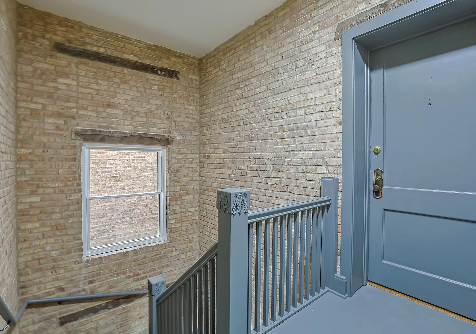 2 bed, 1300 sqft, $2,100 — Photo 3